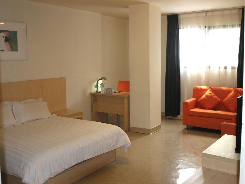 Jingjiang Inn Zhenjiang North Huangshan Road Экстерьер фото